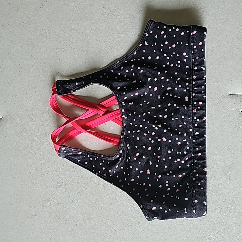 UA sports bra